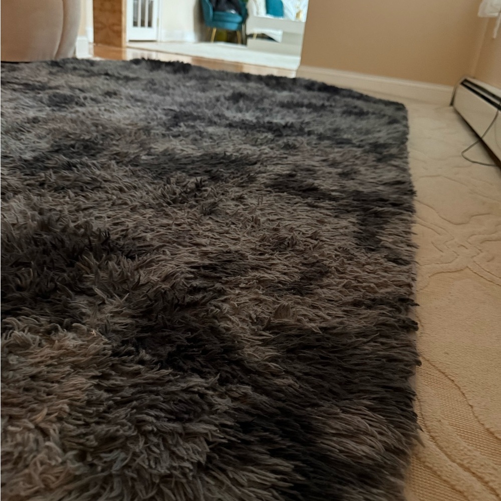 Safavieh Gray and Black Shag Area Rug, 6x9 - Picture 6 of 8